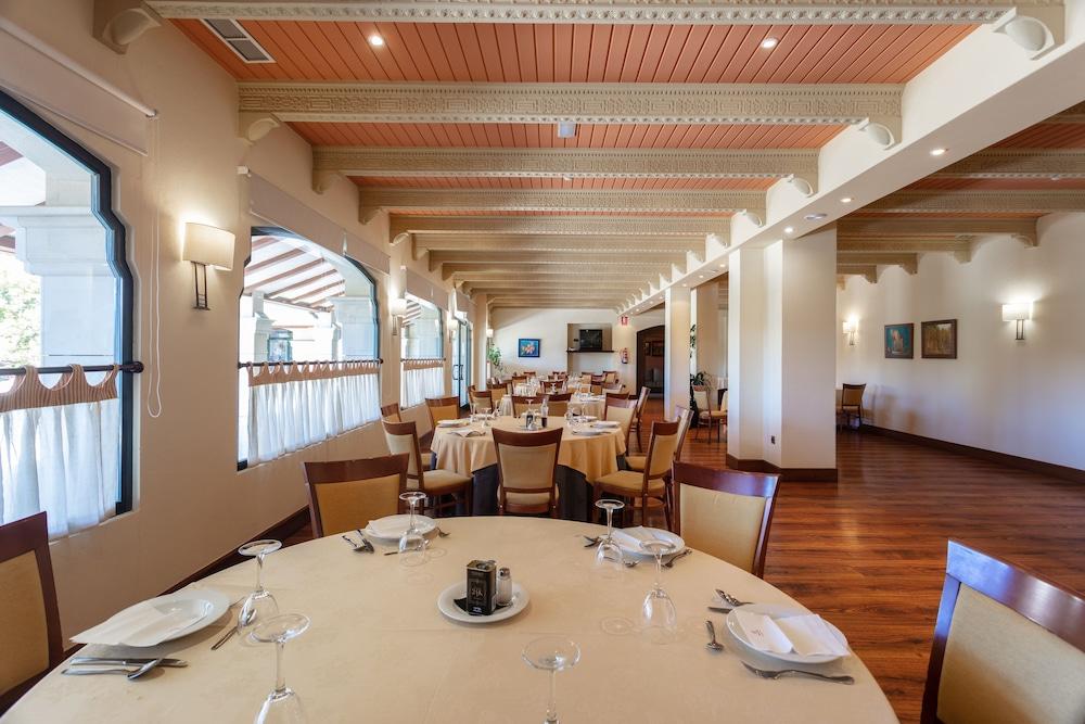 Hotel Abades Гвадикс Экстерьер фото