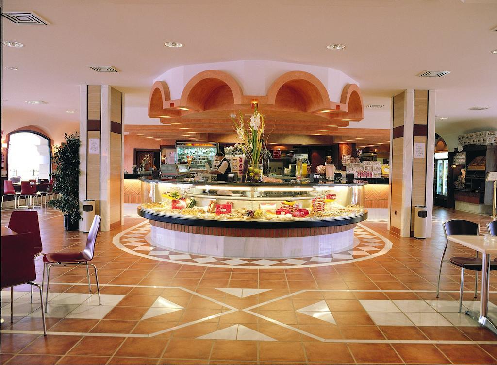 Hotel Abades Гвадикс Экстерьер фото
